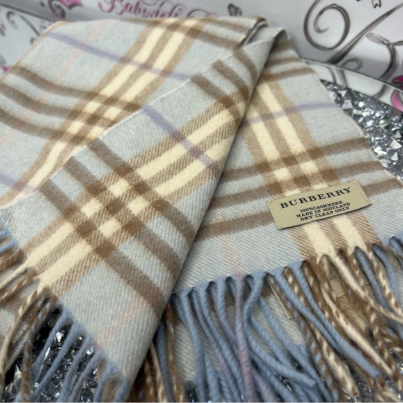 Burberry scarf blue nova check print cream beige pink blue soft 100% cashmere - Picture 3 of 13